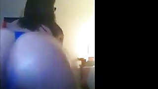 Ass Shaking At Home..